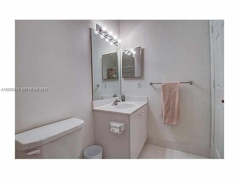 WEST LAKE VILLAGE PLAT - Residential Lease