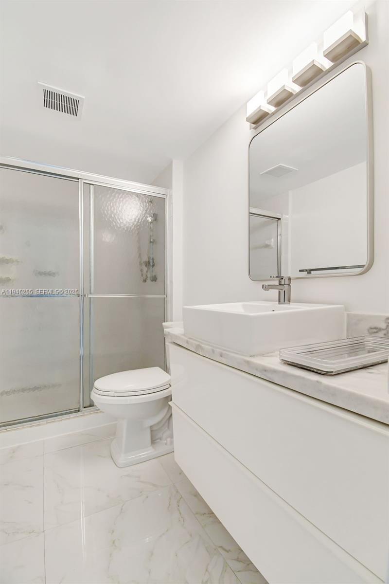 BONAVIDA CONDO - Residential