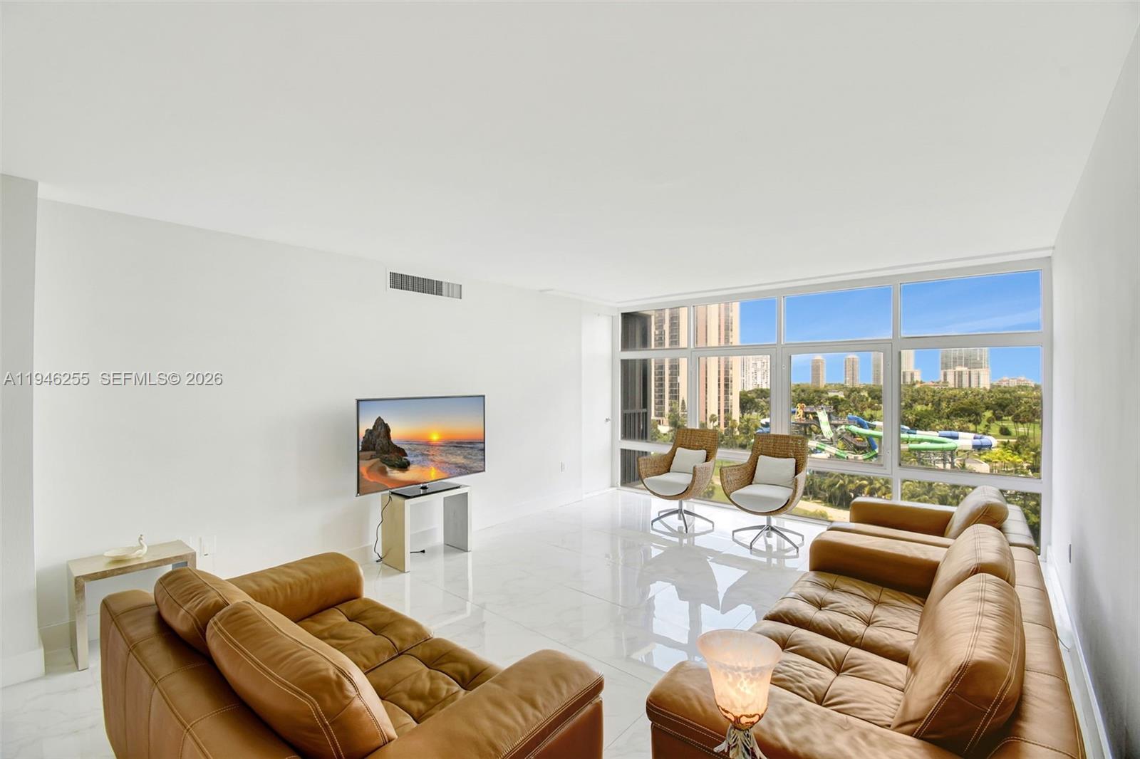 BONAVIDA CONDO - Residential