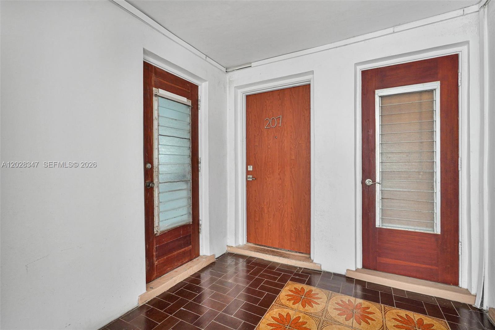 THE ATRIUM CONDO - Land