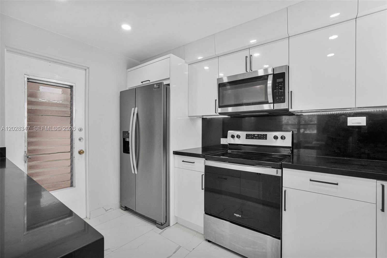 THE ATRIUM CONDO - Land