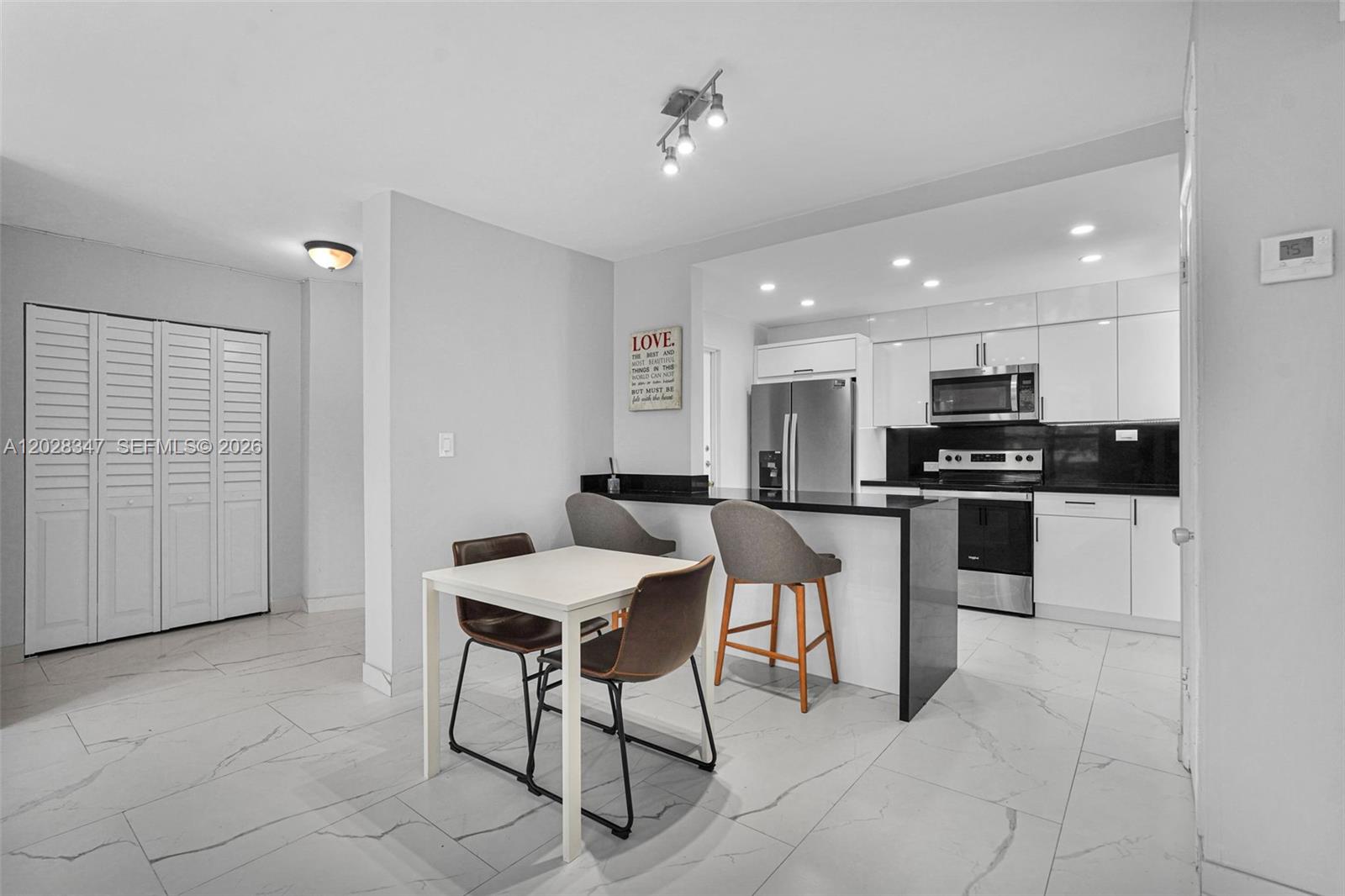 THE ATRIUM CONDO - Land