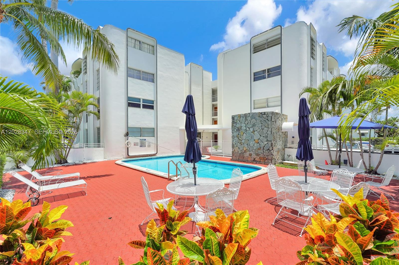 THE ATRIUM CONDO - Land