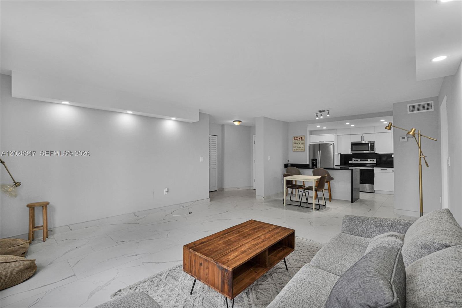 THE ATRIUM CONDO - Land