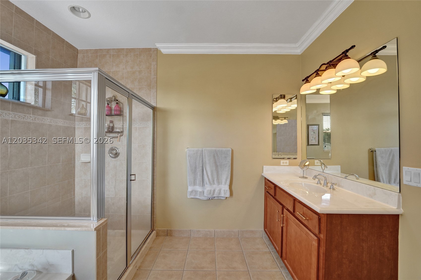 RESERVE AT HUNTINGTON 174 - Residential