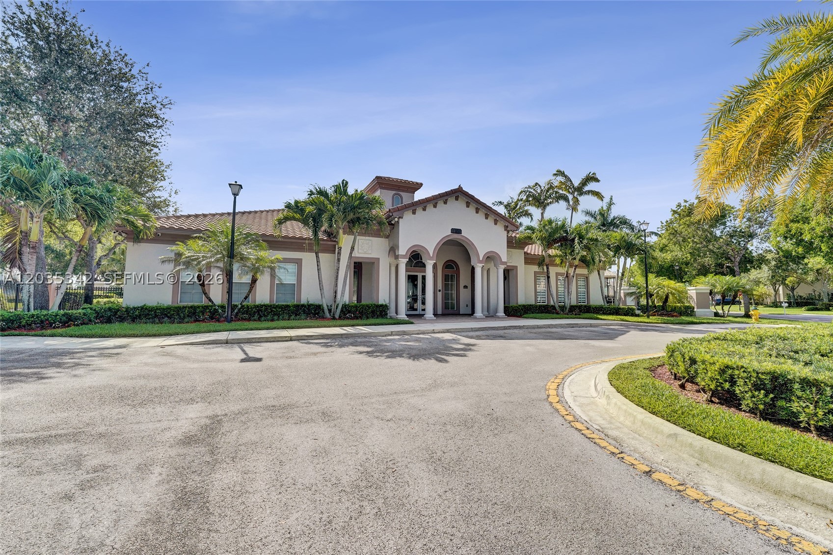 RESERVE AT HUNTINGTON 174 - Residential