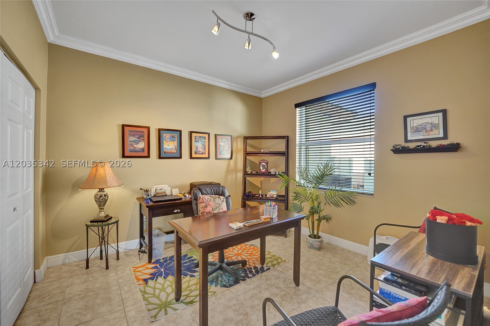 RESERVE AT HUNTINGTON 174 - Residential