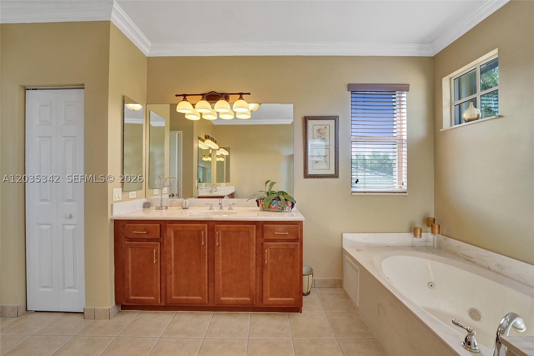 RESERVE AT HUNTINGTON 174 - Residential