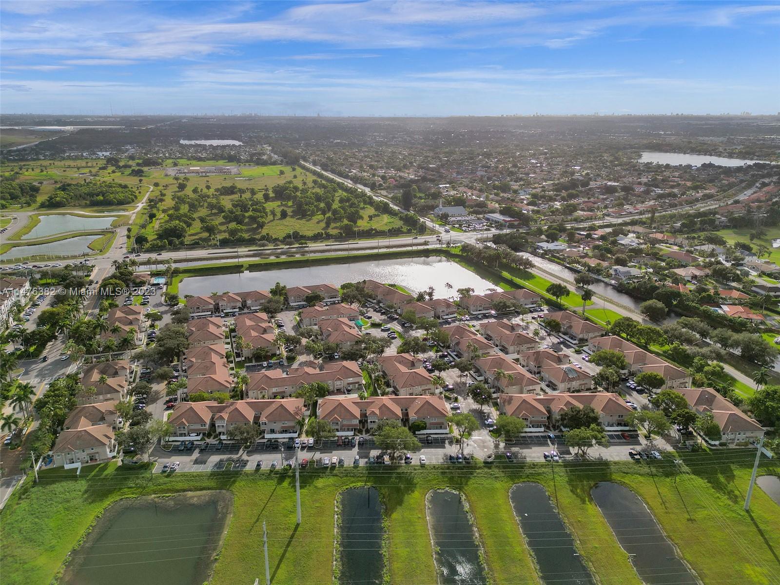 SOMERSET FOUR REPLAT - Residential