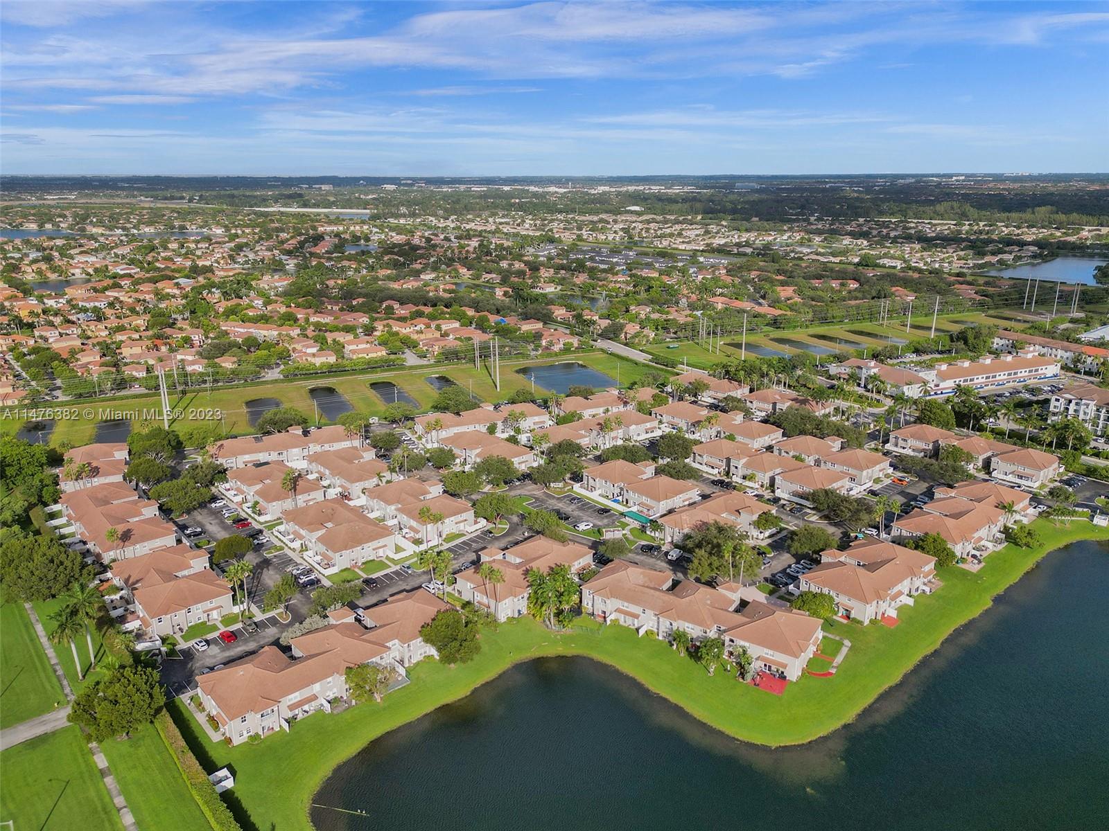 SOMERSET FOUR REPLAT - Residential