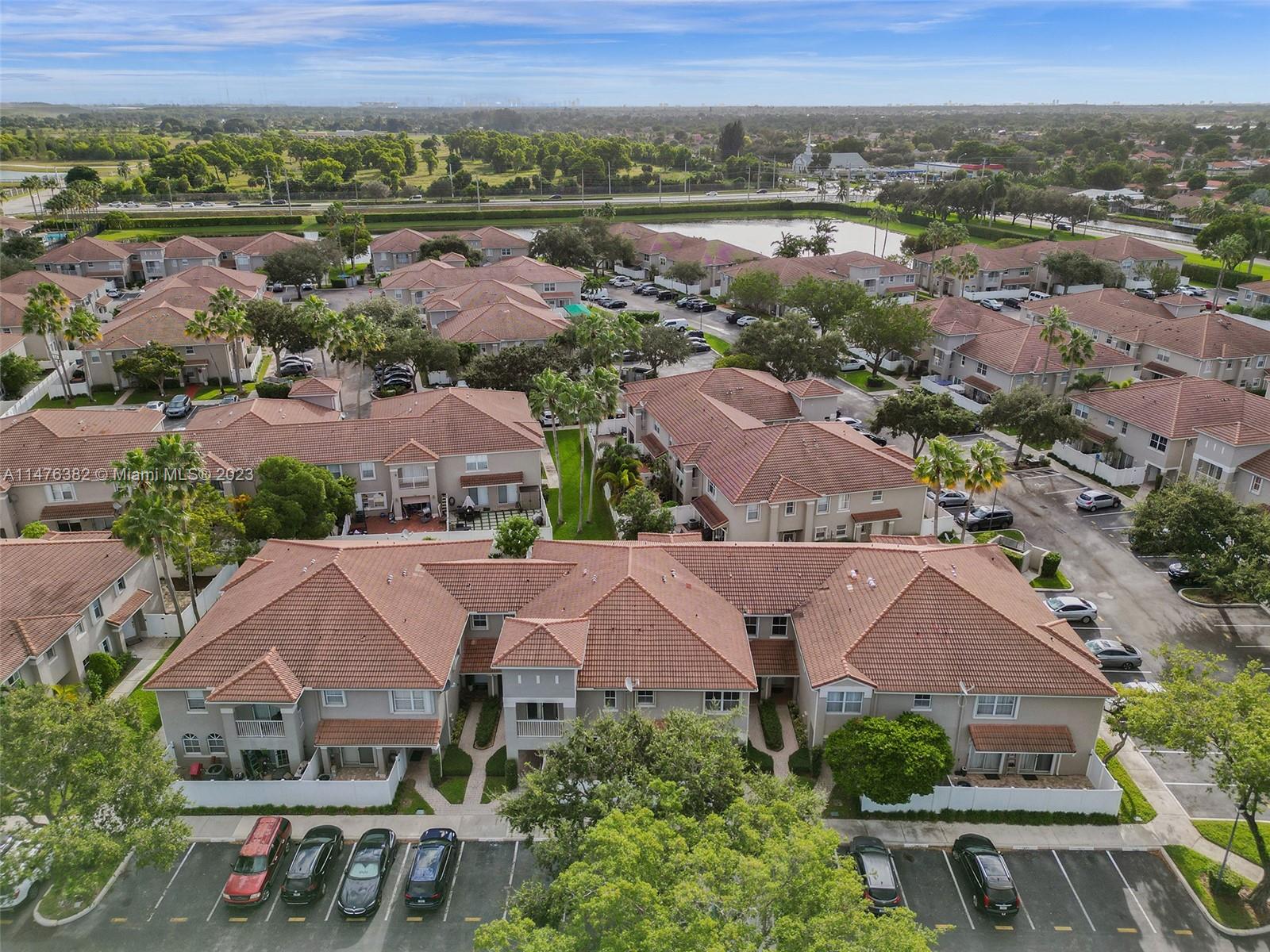 SOMERSET FOUR REPLAT - Residential