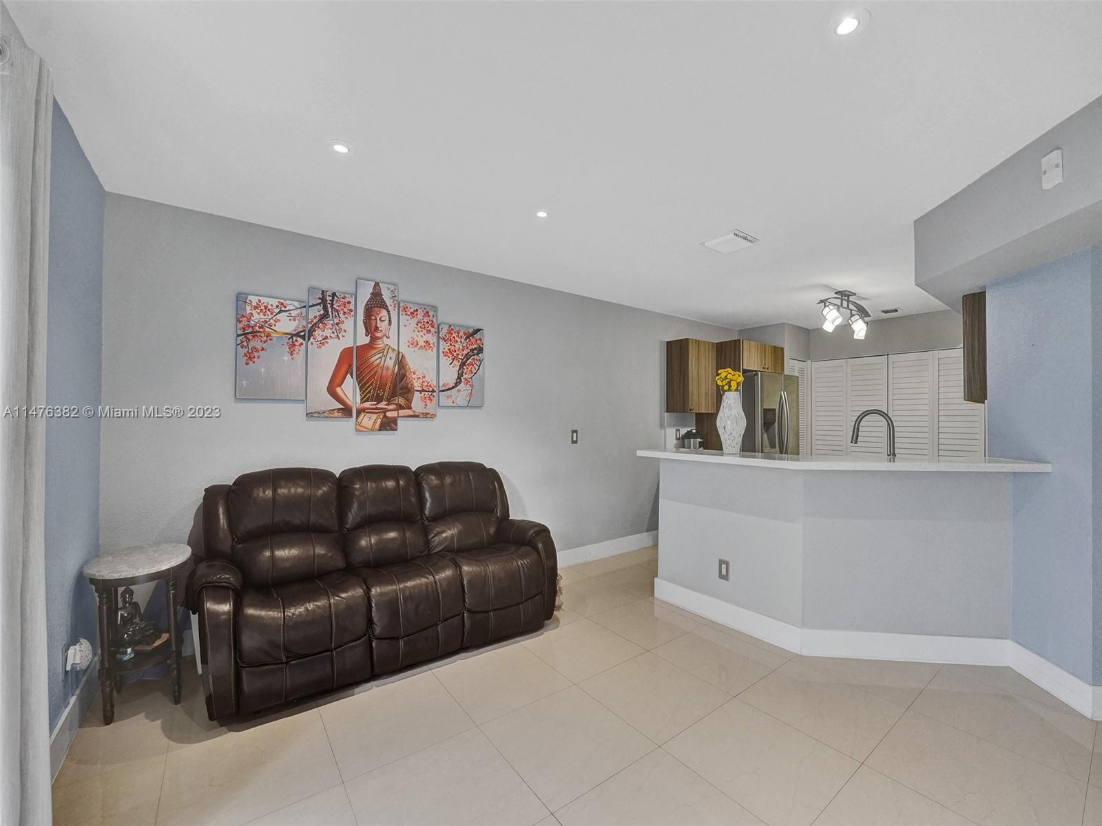 SOMERSET FOUR REPLAT - Residential
