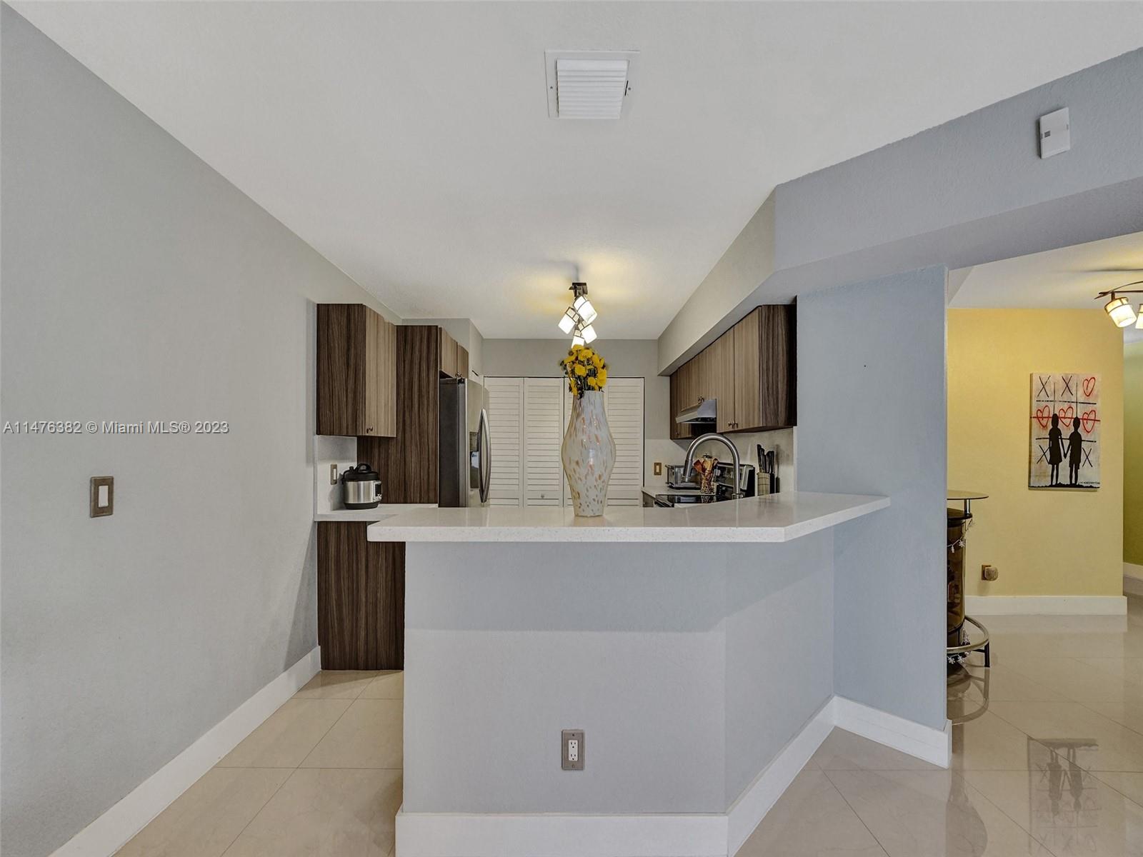 SOMERSET FOUR REPLAT - Residential