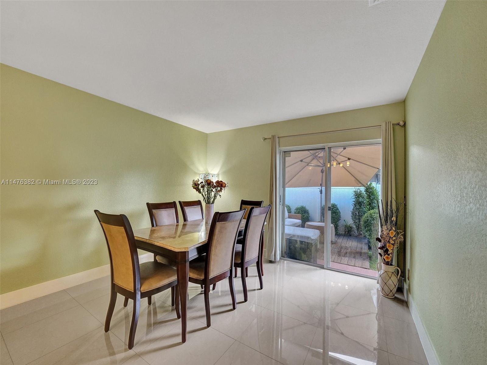 SOMERSET FOUR REPLAT - Residential