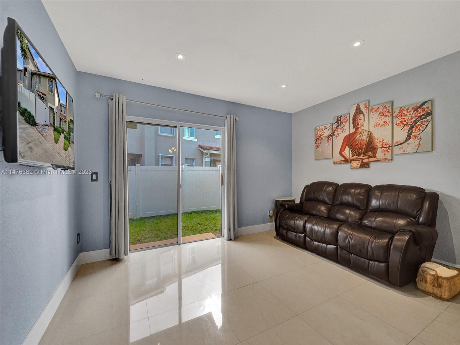 SOMERSET FOUR REPLAT - Residential