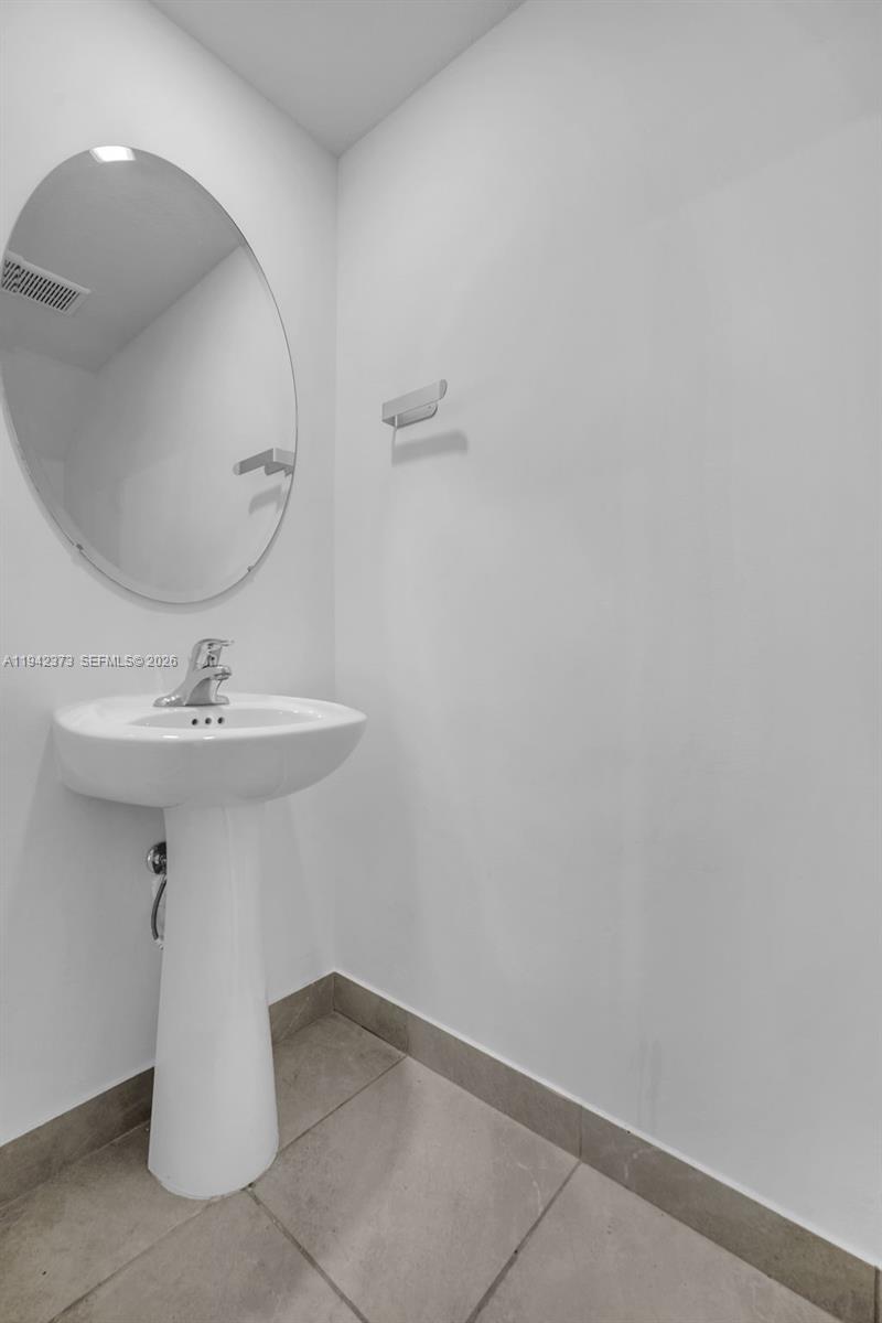 SILVER PALM RESIDENTIAL H - Residential