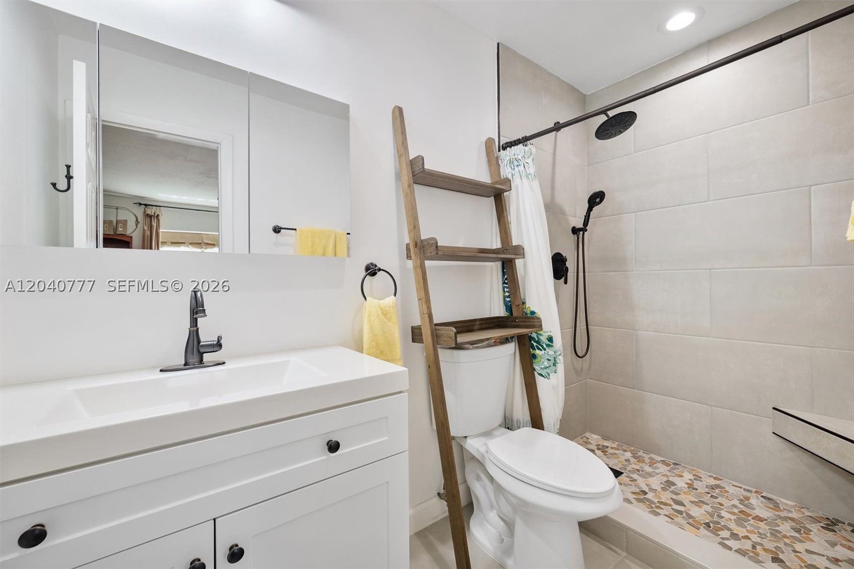 BEL AIRE SEC 16 - Residential