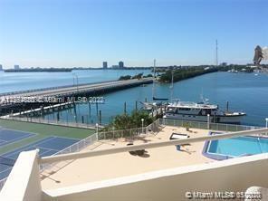 BAYSHORE YACHT & TENNIS C - Residential