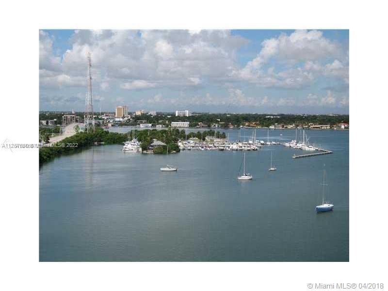BAYSHORE YACHT & TENNIS C - Residential