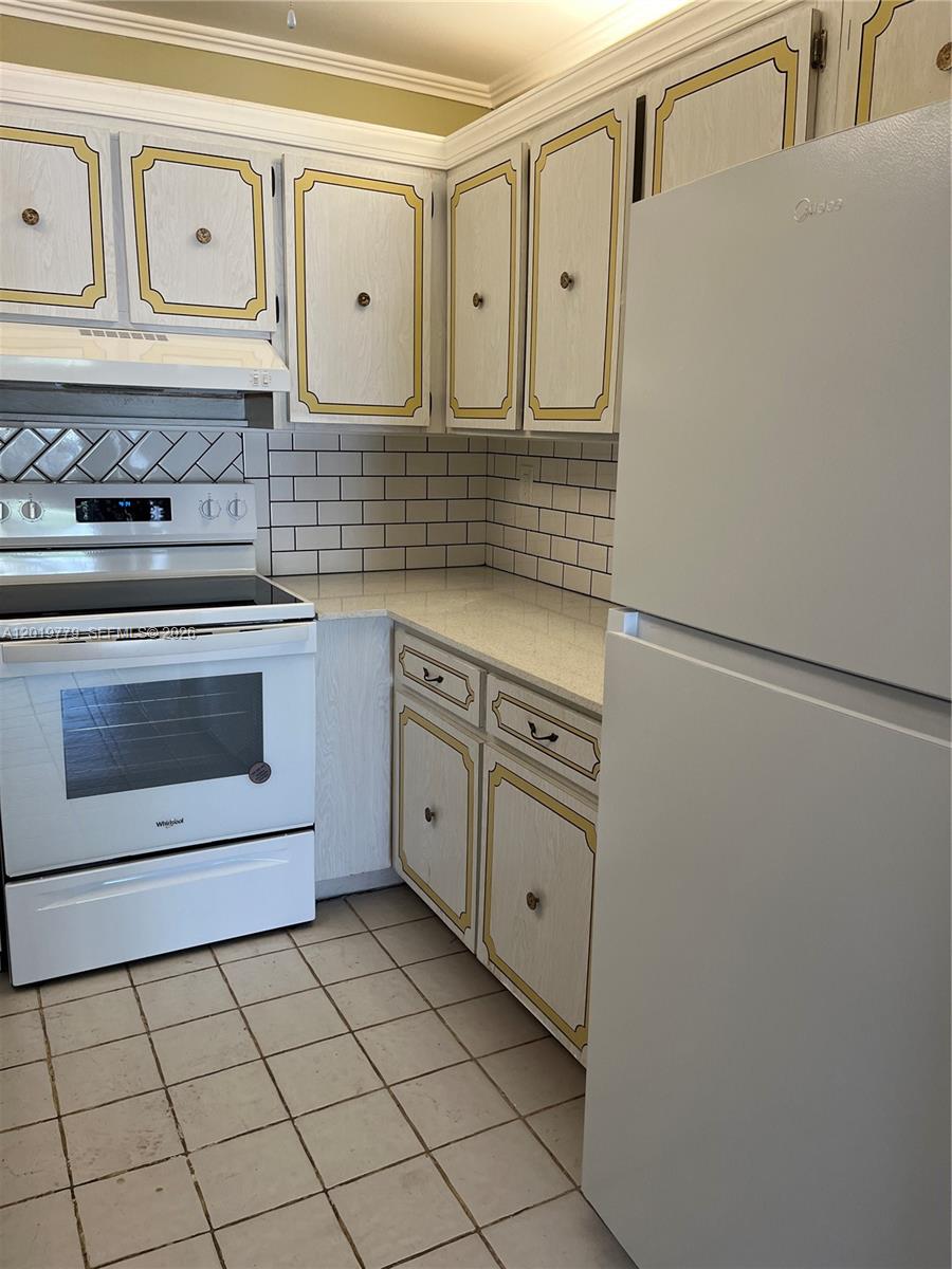 FLORENCE CONDO - Residential