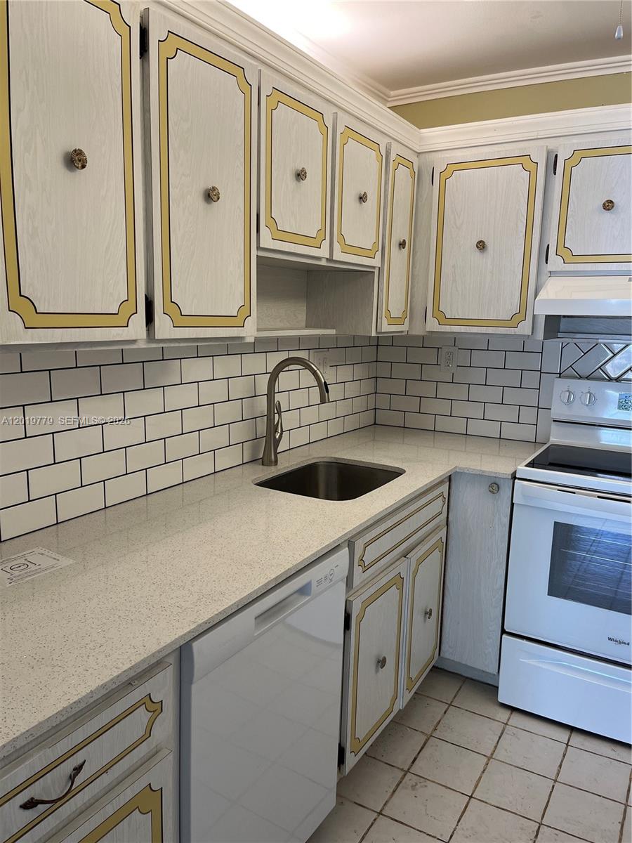 FLORENCE CONDO - Residential