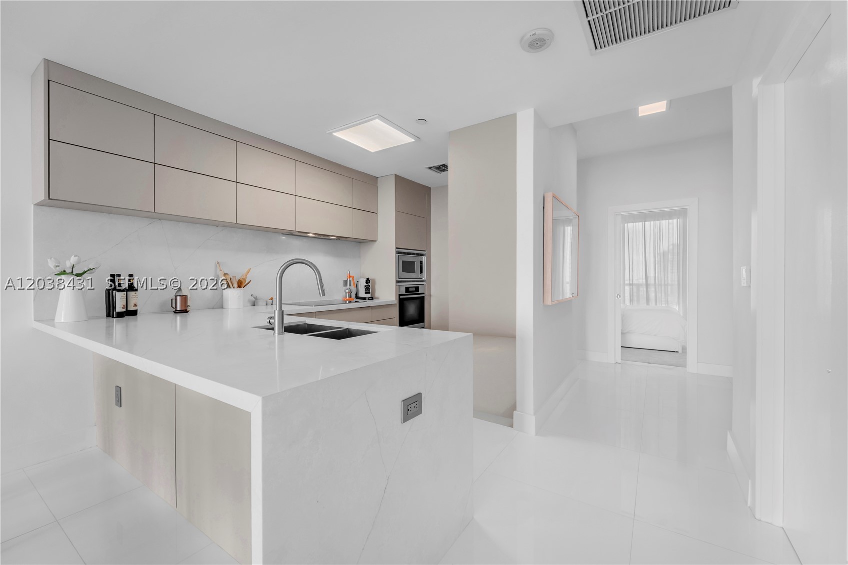 900 BISCAYNE BAY CONDO - Residential