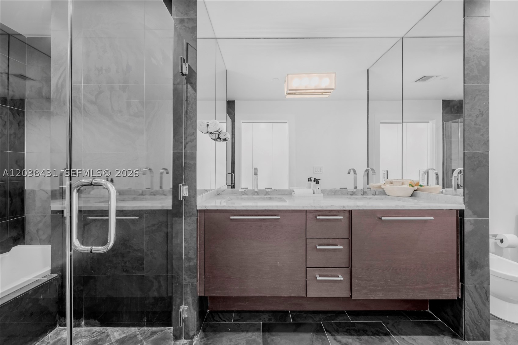 900 BISCAYNE BAY CONDO - Residential