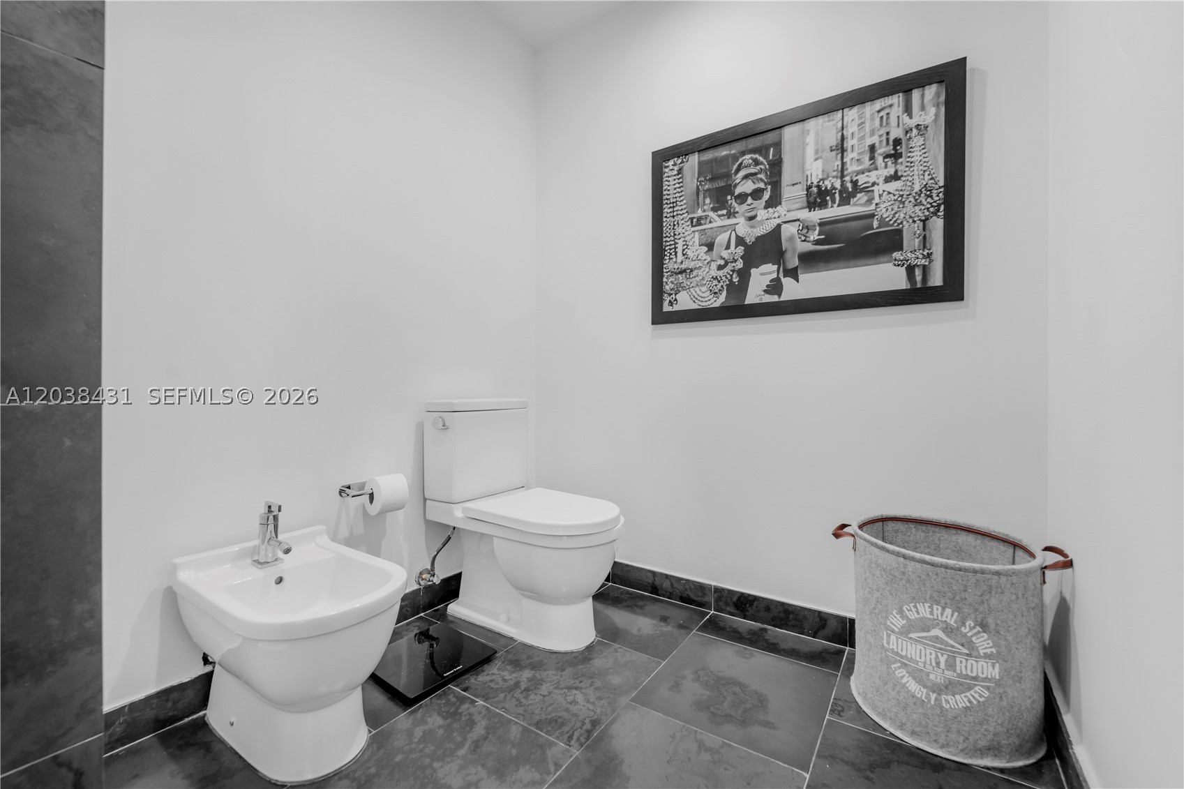 900 BISCAYNE BAY CONDO - Residential