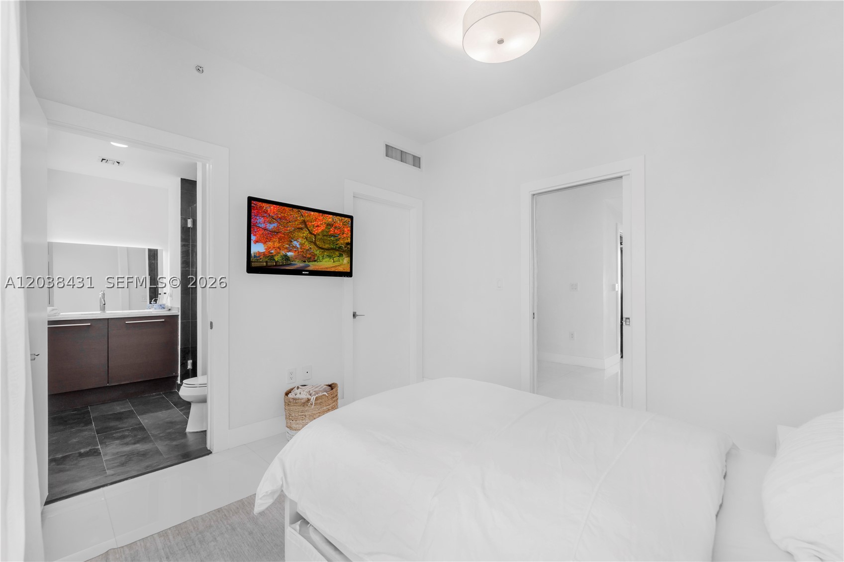 900 BISCAYNE BAY CONDO - Residential