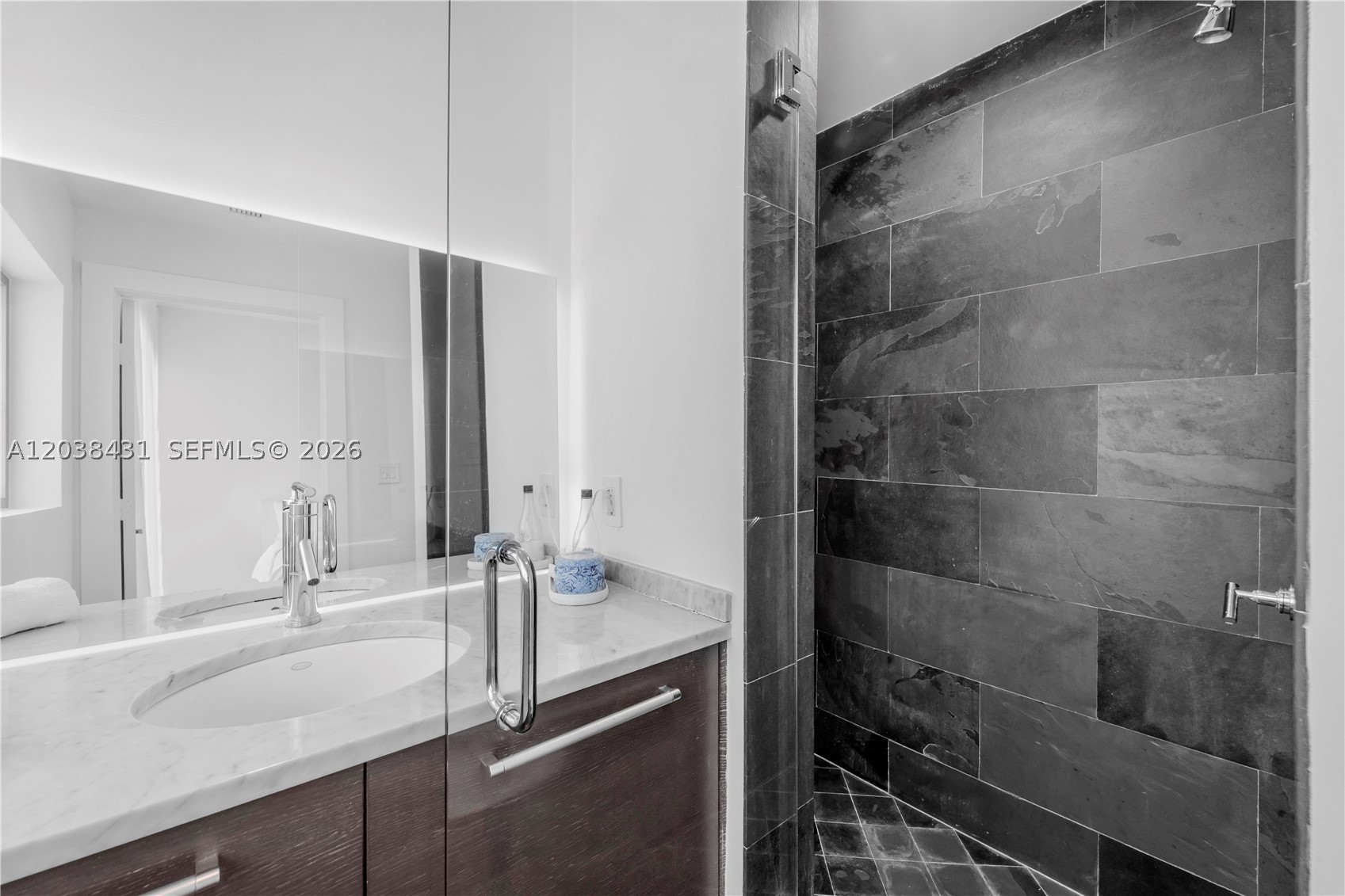 900 BISCAYNE BAY CONDO - Residential