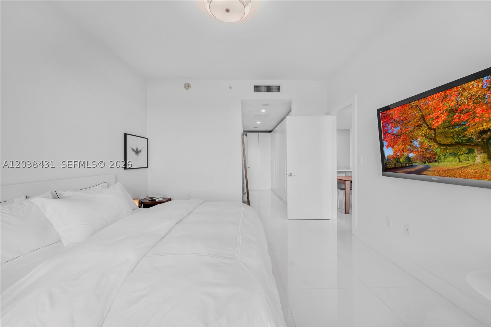 900 BISCAYNE BAY CONDO - Residential