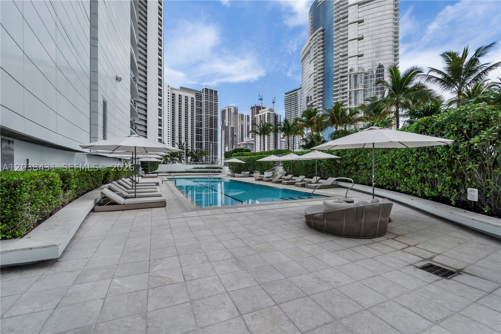 900 BISCAYNE BAY CONDO - Residential