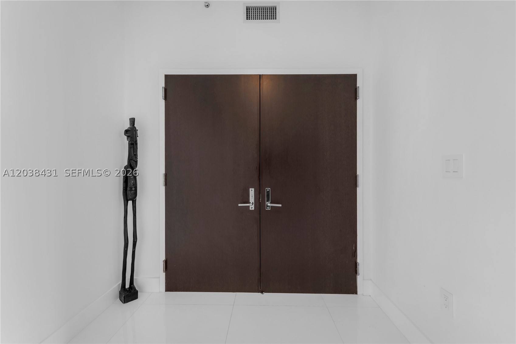 900 BISCAYNE BAY CONDO - Residential