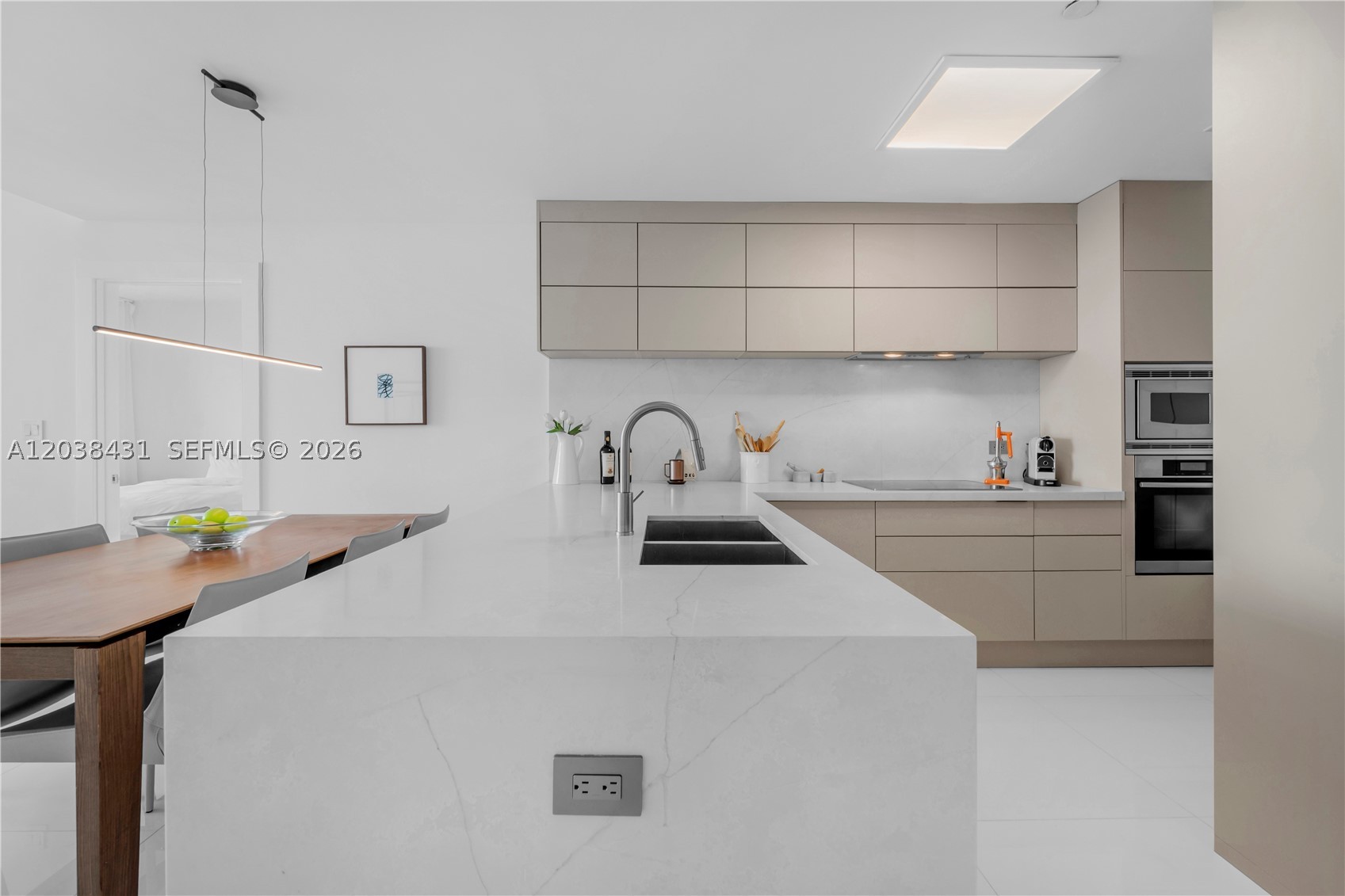 900 BISCAYNE BAY CONDO - Residential