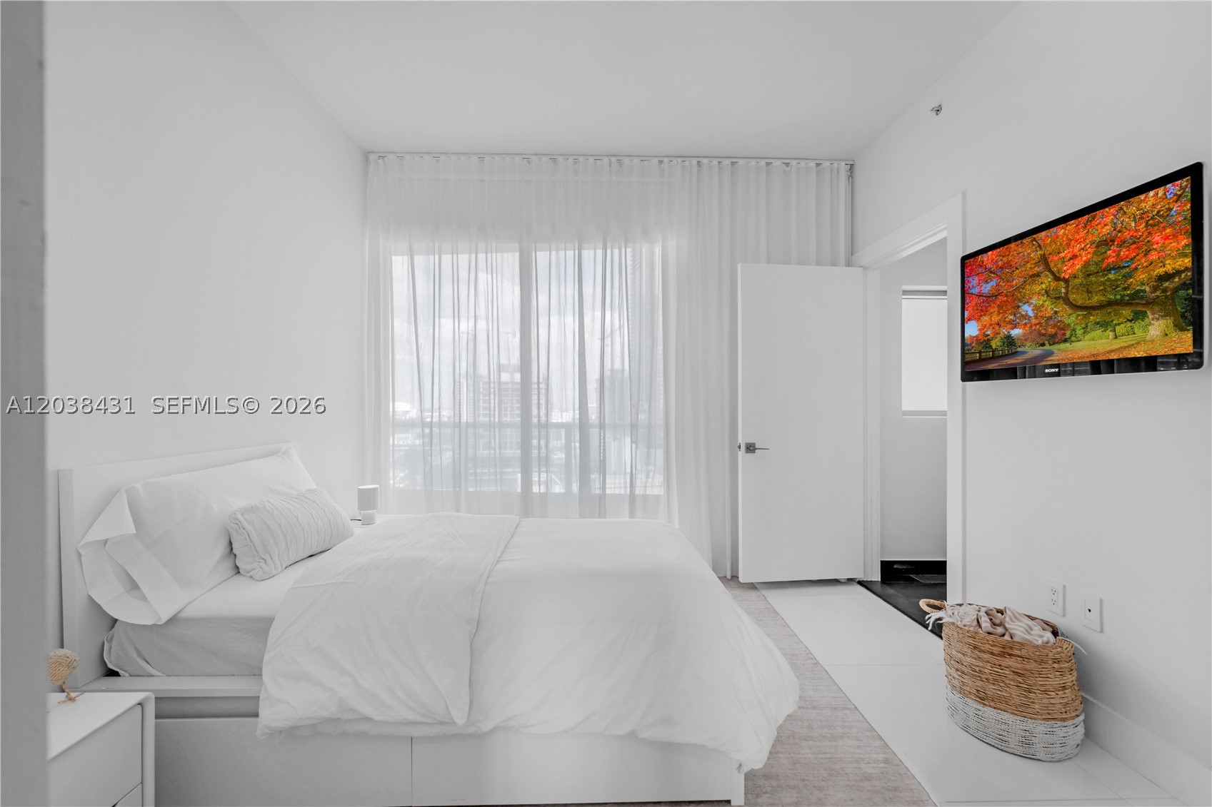 900 BISCAYNE BAY CONDO - Residential