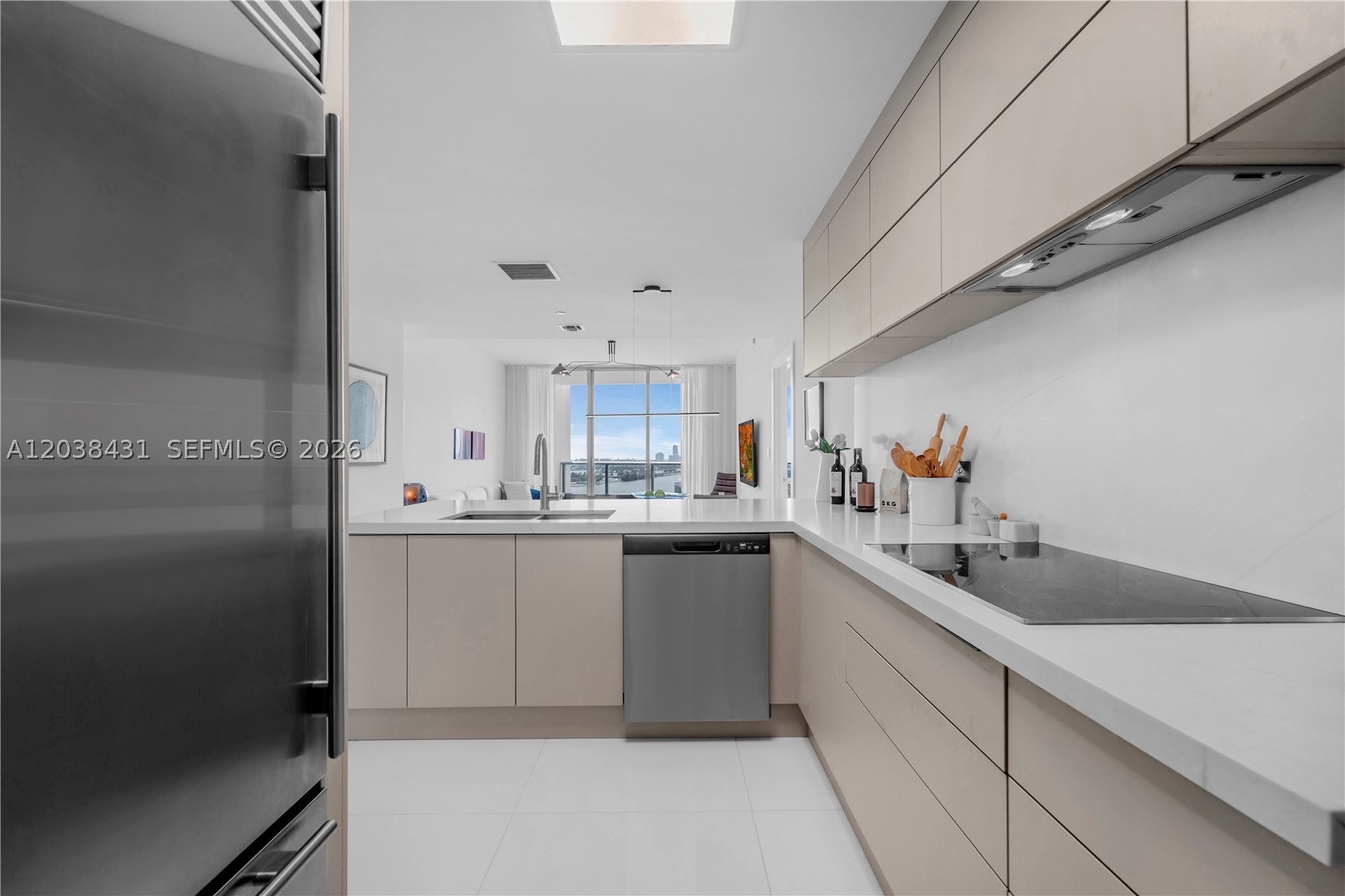 900 BISCAYNE BAY CONDO - Residential