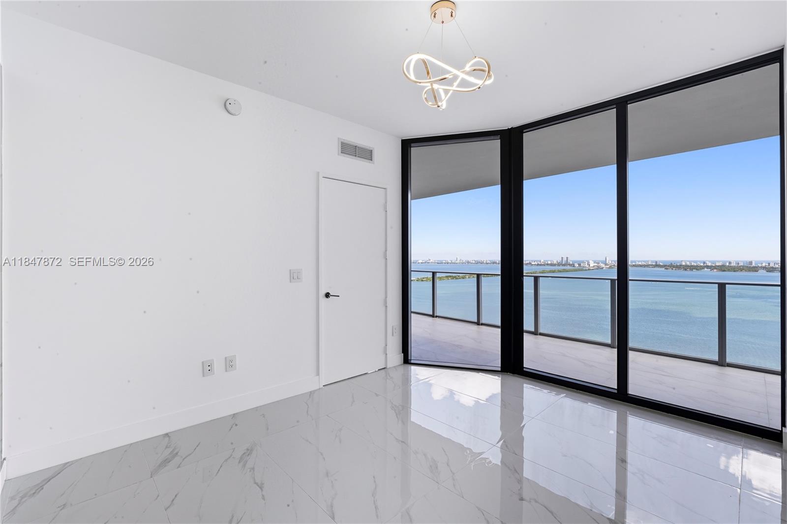 ARIA RESERVE - Residential