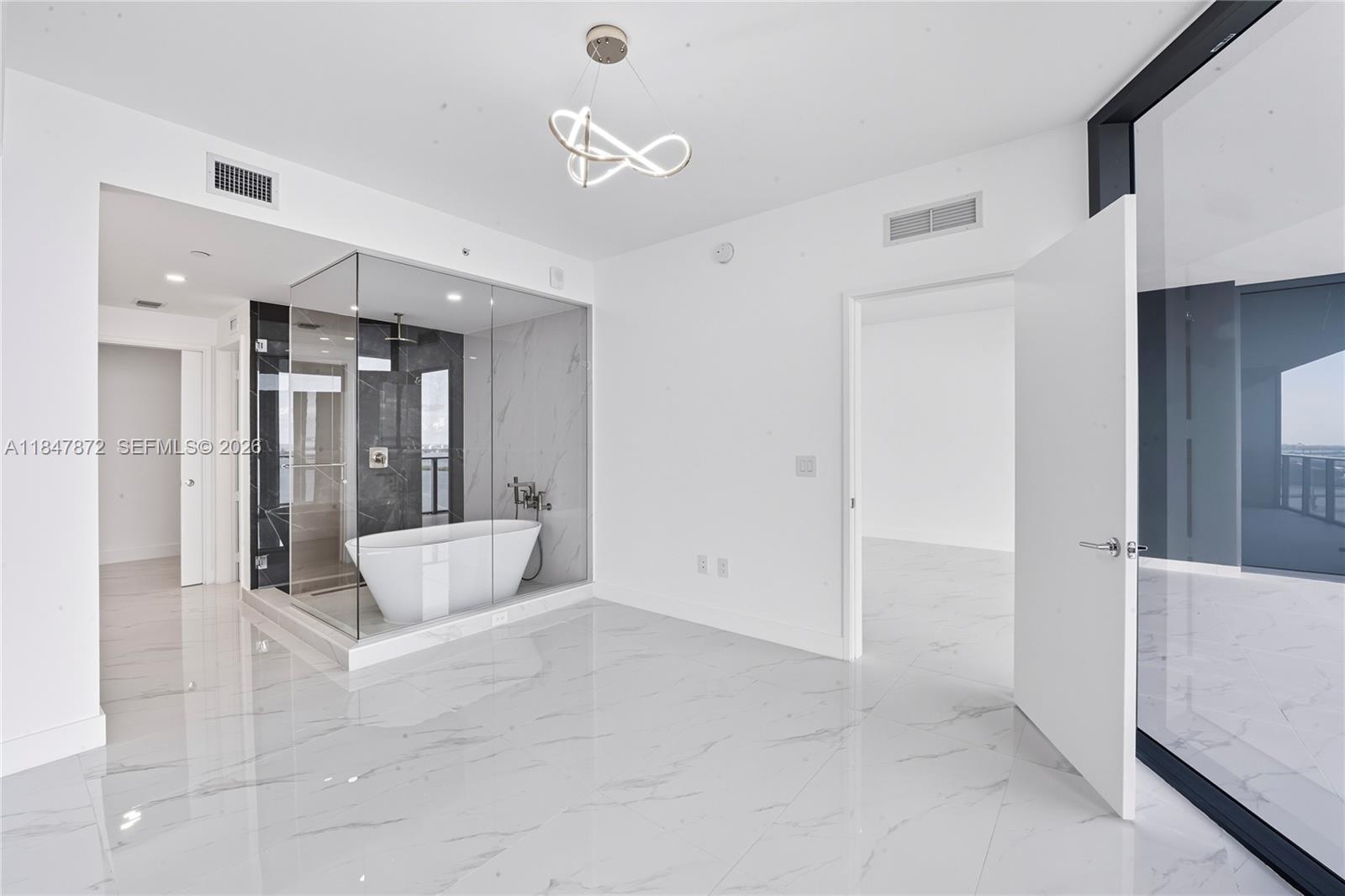 ARIA RESERVE - Residential