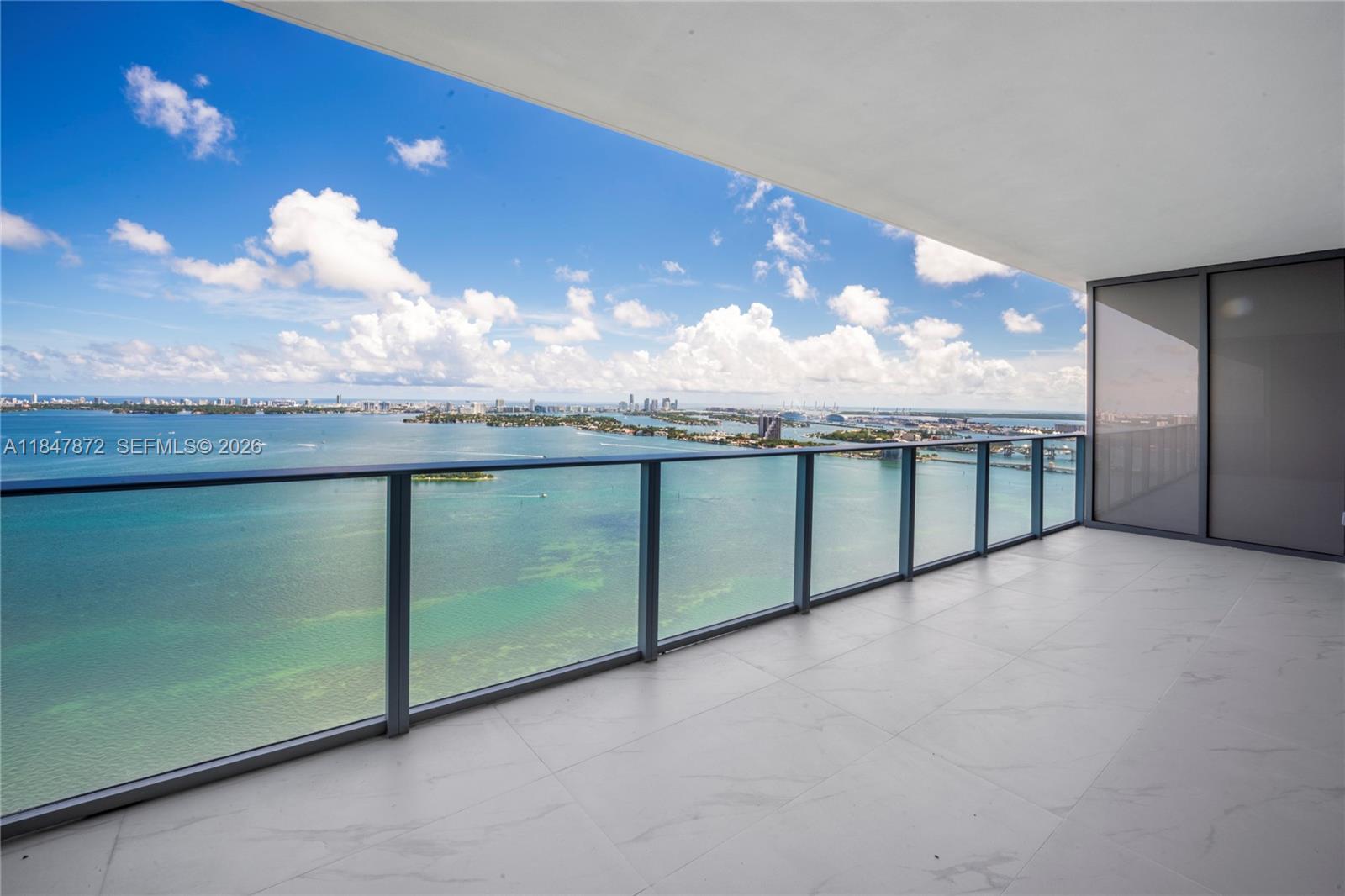 ARIA RESERVE - Residential