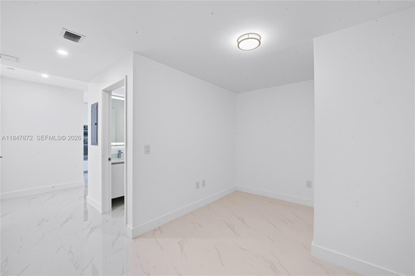 ARIA RESERVE - Residential