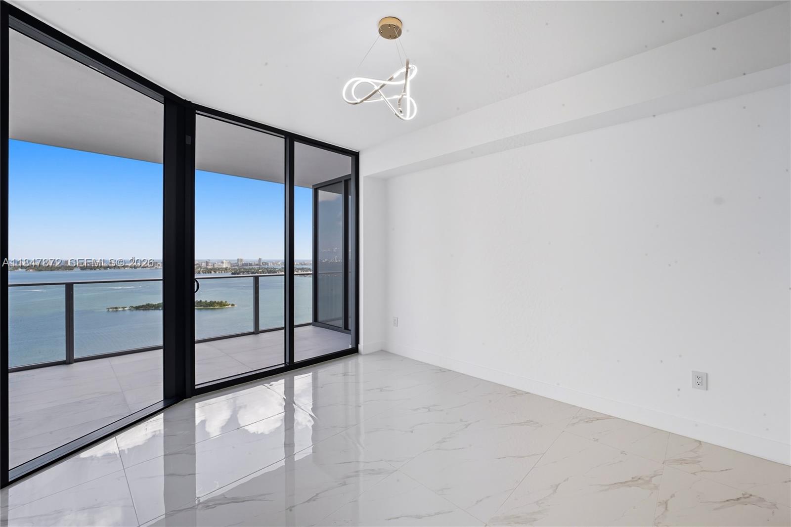 ARIA RESERVE - Residential