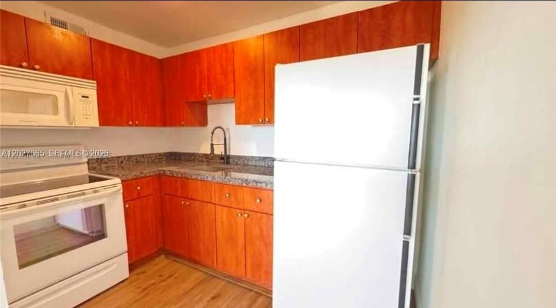 AGUA DULCE CONDO - Residential
