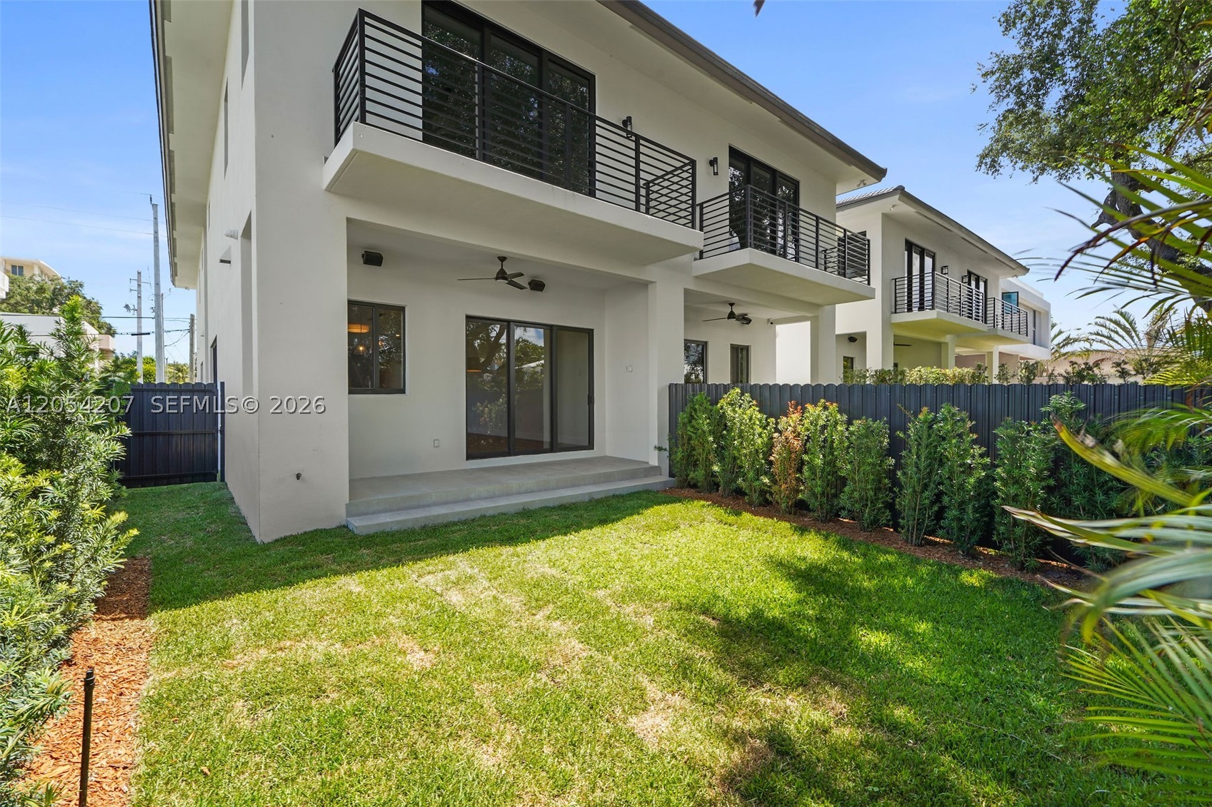 AMND MIAMI SUBURBAN ACRES - Residential