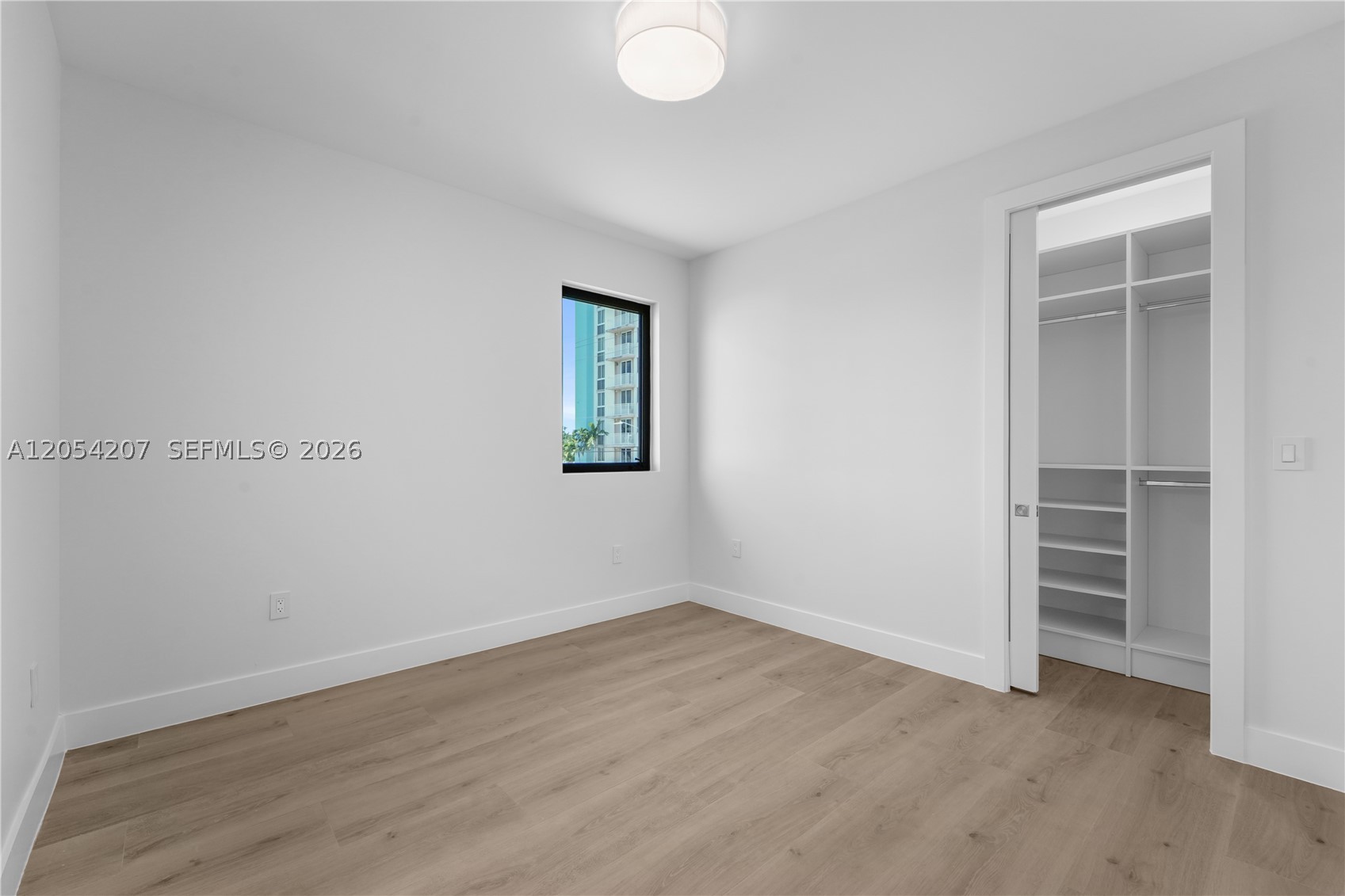 AMND MIAMI SUBURBAN ACRES - Residential