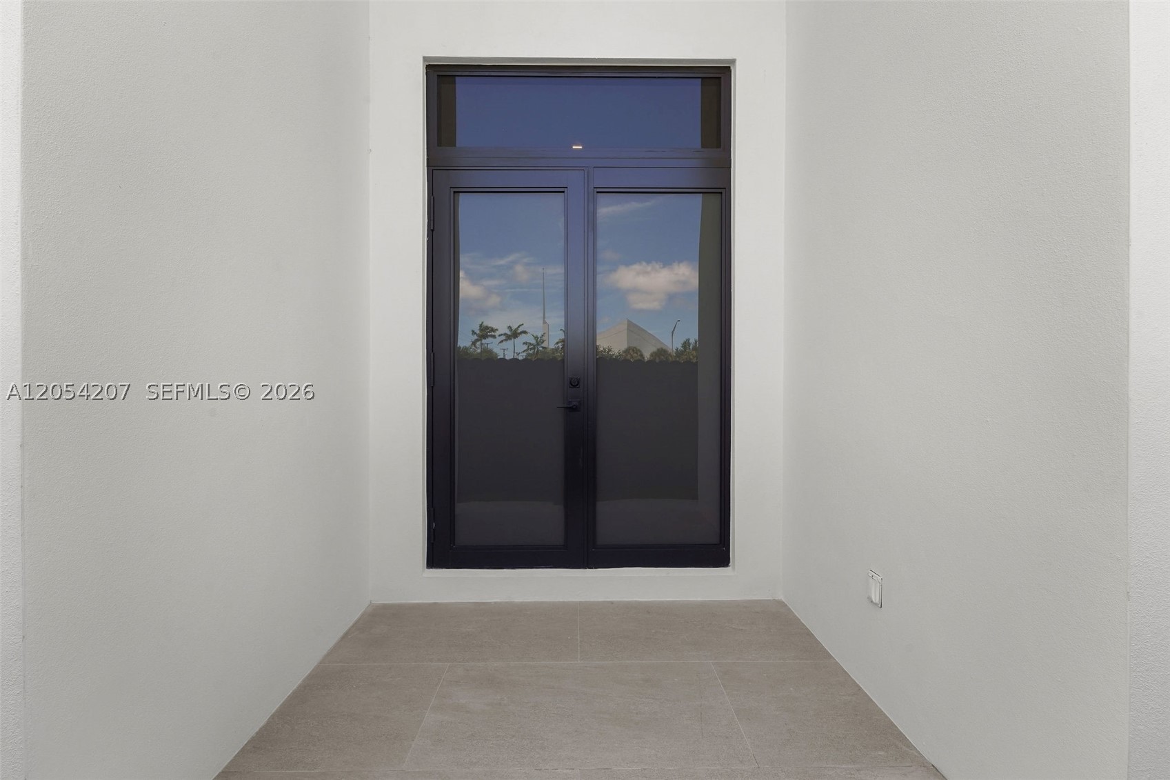 AMND MIAMI SUBURBAN ACRES - Residential