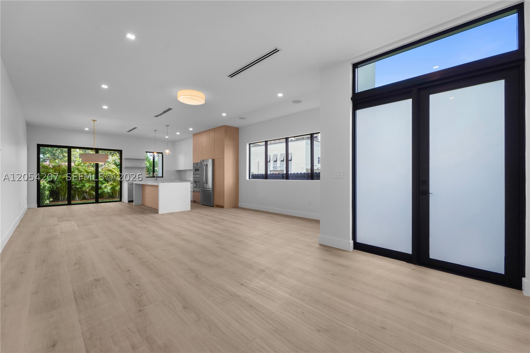 AMND MIAMI SUBURBAN ACRES - Residential