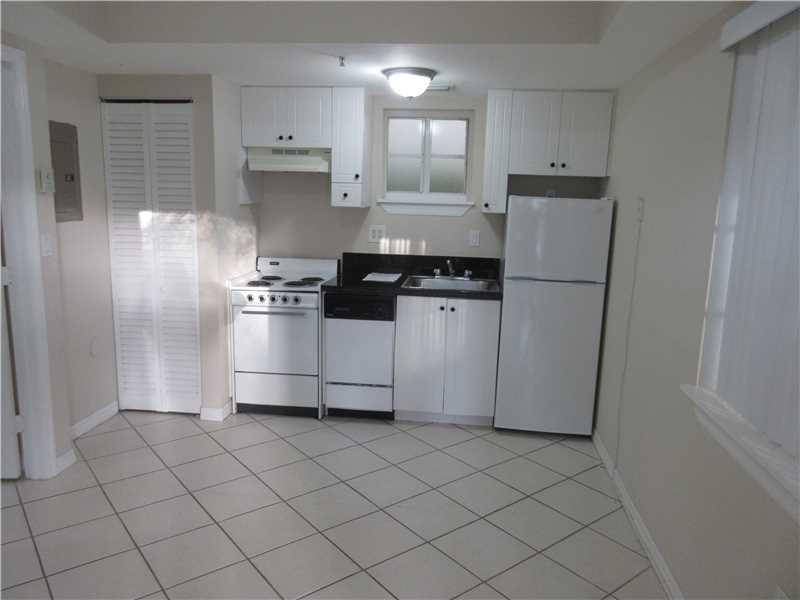 JACKSON PEACOCKS SUB - Residential Lease