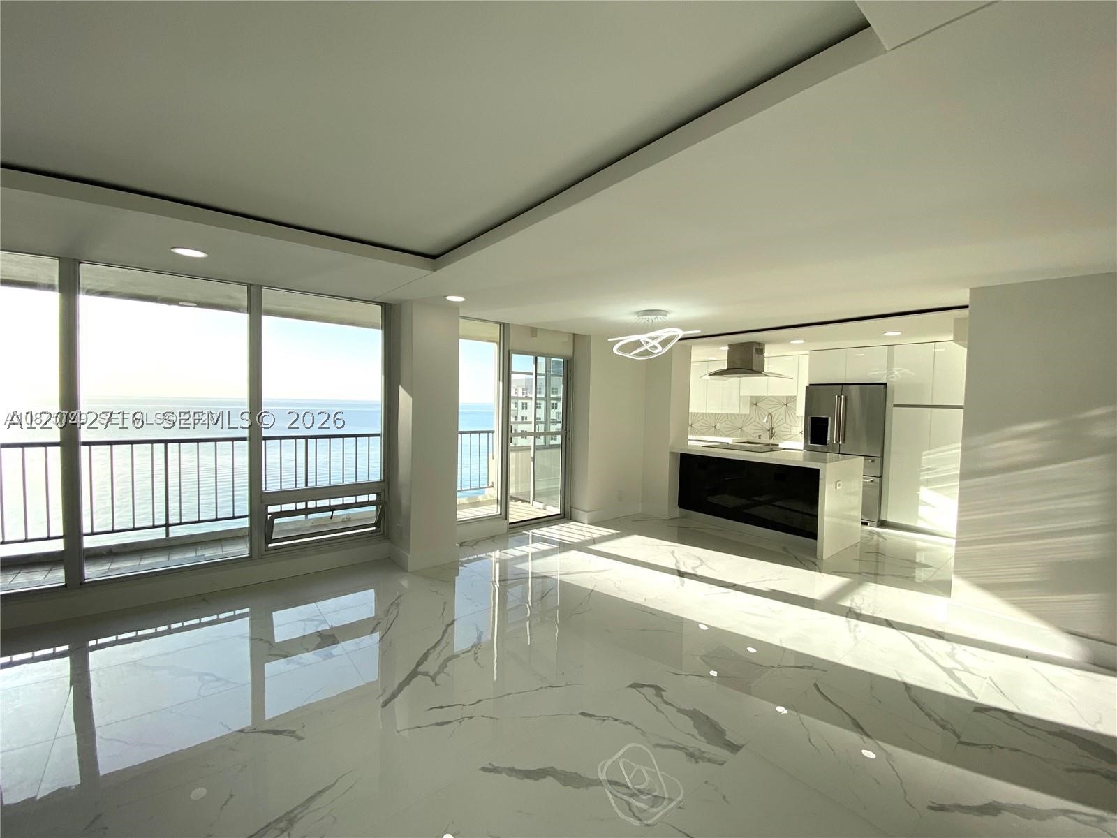PLAZA SOUTH CONDO - Residential