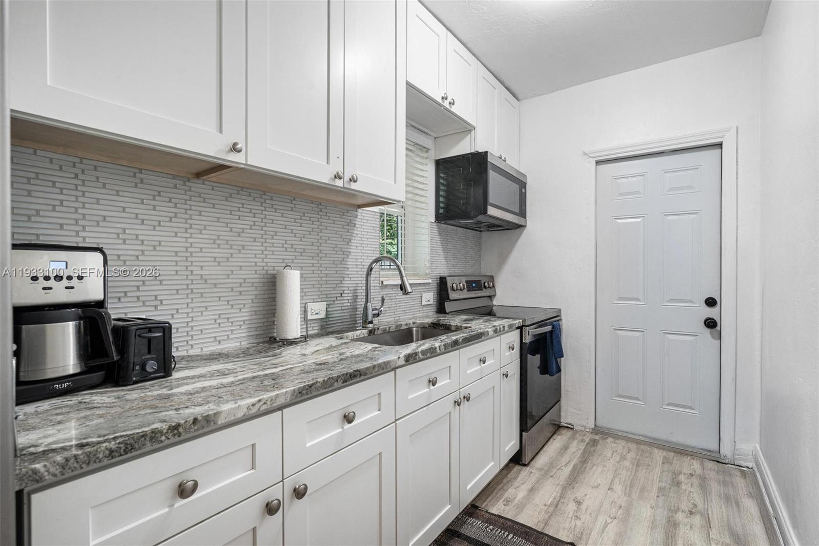MITCHELL MANOR EXTEN - Residential Income