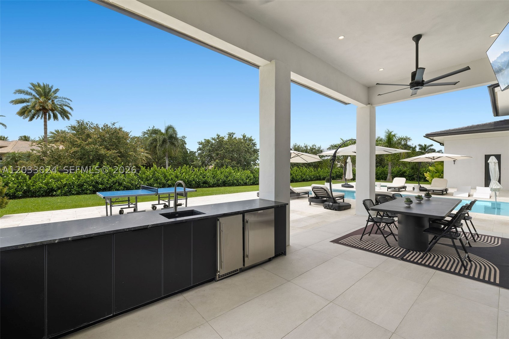 ZONA WEST - Residential